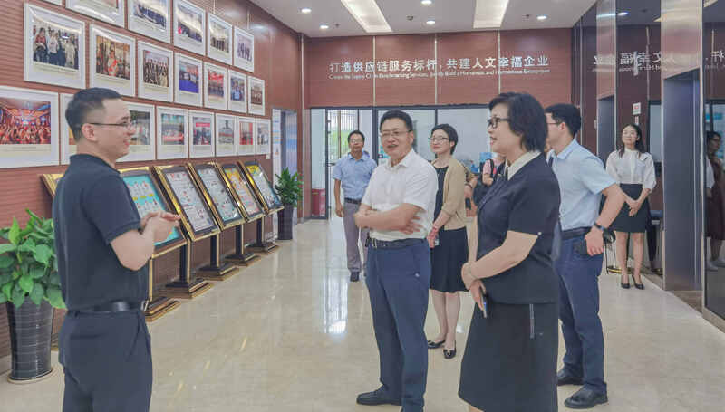 民建浙江省委會(huì)副主委徐育斐在賽爾集團(tuán)調(diào)研